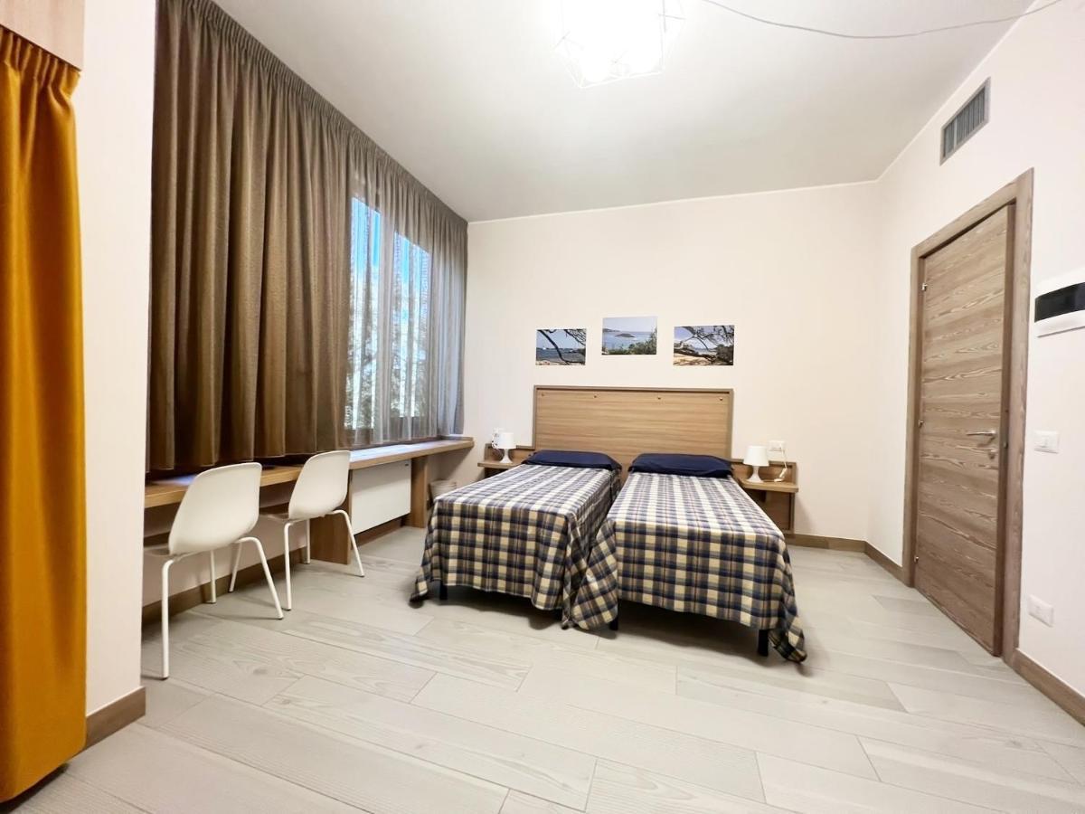 Sissi Comfort Rooms Foresteria Lombarda Monza Extérieur photo