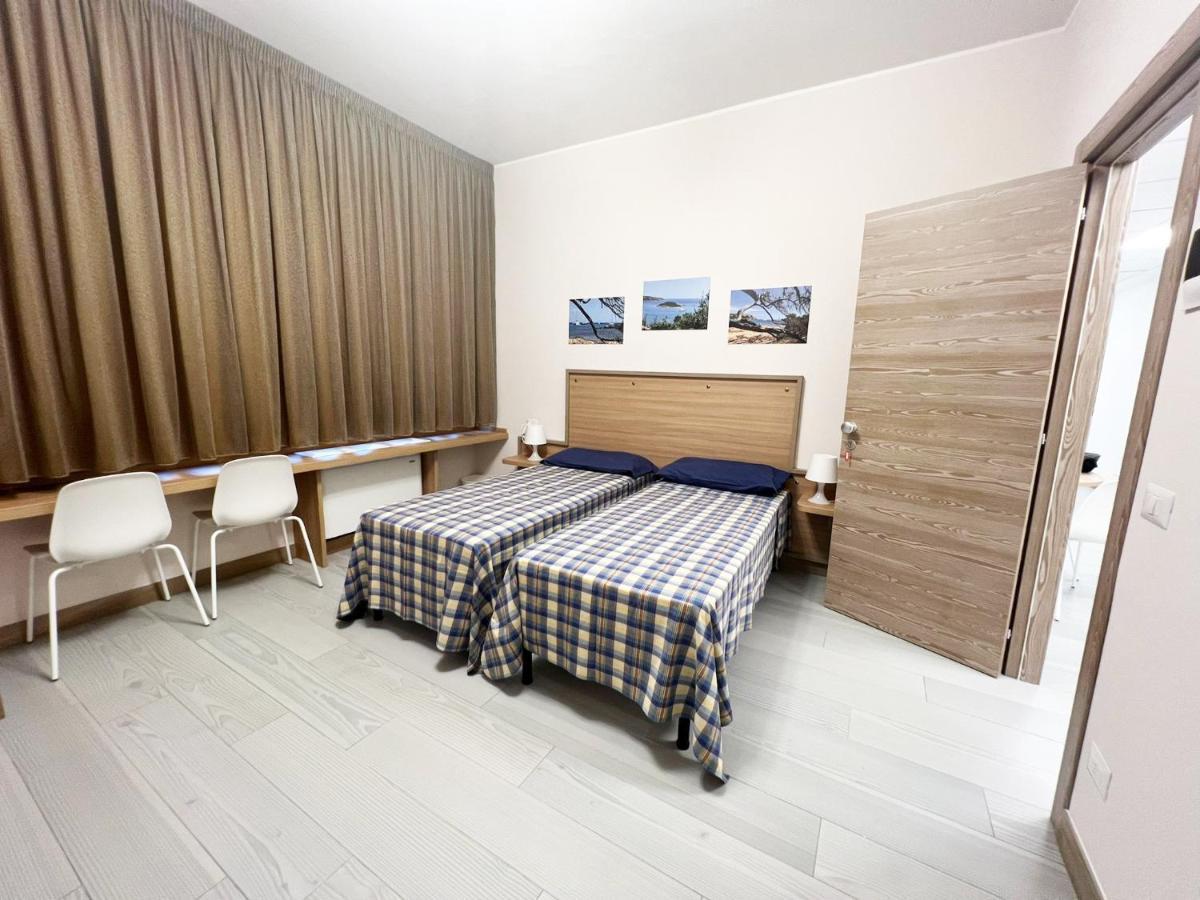 Sissi Comfort Rooms Foresteria Lombarda Monza Extérieur photo